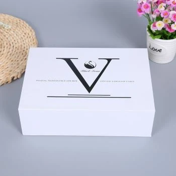 Mayetik Kouvèti Gift Box Blan Koulè