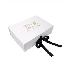 Bwat kado dekoratif mayetik